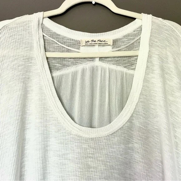 Free People We The Free White High Low Henley Tunic In White Size S EUC - Picture 4 of 9